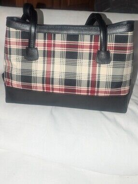 Maxx New Vintage Y2K NewYork Black, Cream & Red Plaid Shoulder Bag